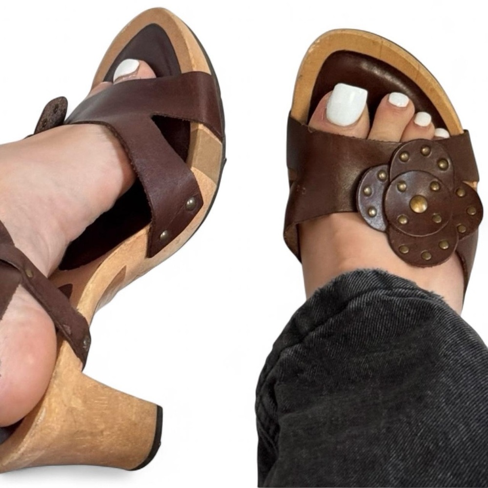 ⭐️ Kenneth Cole Vintage Y2K Flower Brown Leather Wooden Heels